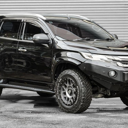 PIAK Side Step (Can use for rails, Black) for Mitsubishi Pajero Sport (10/2016 on)