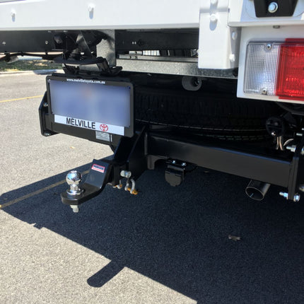 PARKSIDE TOWBAR SUIT HILUX GUN NO STEP 10/15+