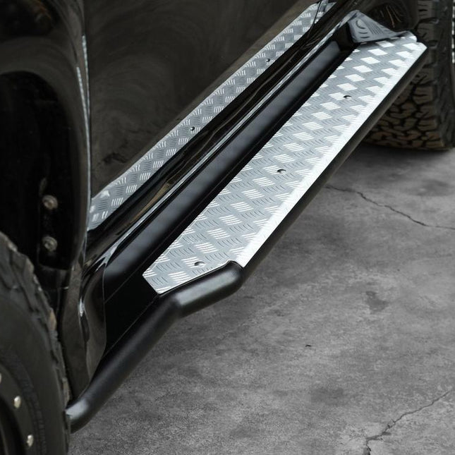 PIAK Side Step (Racer, Silver) for Mitsubishi Pajero Sport (10/2016 on)