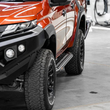 PIAK Side Step (Rockrunner, Black) for Mitsubishi Triton MR (11/2018 to 12/2023)