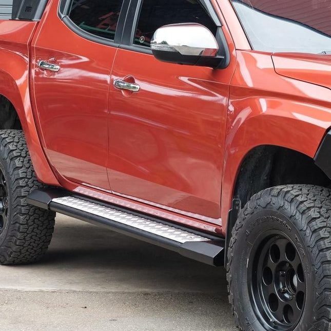 PIAK Side Step (Roadrunner, Silver) for Mitsubishi Triton MR (11/2018 to 12/2023)