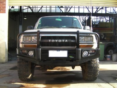 Deluxe Commercial Bull Bar to suit Landcruiser 80 series HZJ80/FZJ80