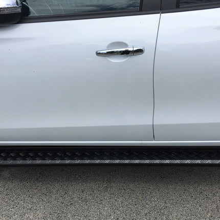 Piak Side Step Black Checker Plate