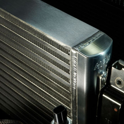 High Performance Diesel Toyota Landcruiser 300 Series Heat Exchanger (Front Mount)