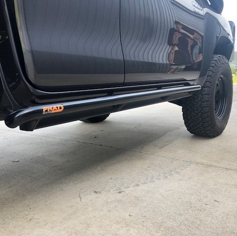Toyota Hilux N80 ANGLED Rock Sliders / Side Steps – Powdercoated